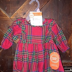 Wonder Nation new baby girl dress size 0 to 3 months 🌹with a pair of tights